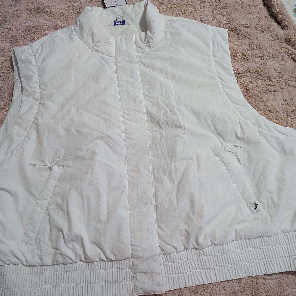 JoyLab White Cropped Fit Jacket